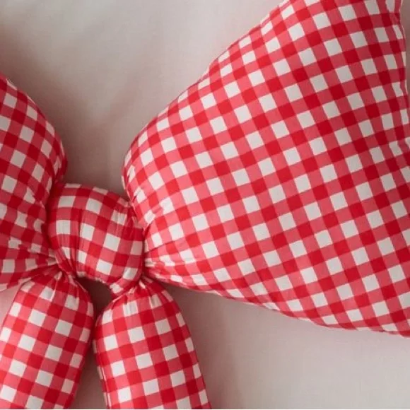 New UO Large Bow Pillow - Picture 6 of 9